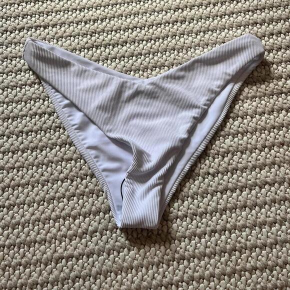 Beach Riot Vanessa Bikini Bottoms - Picture 1 of 3